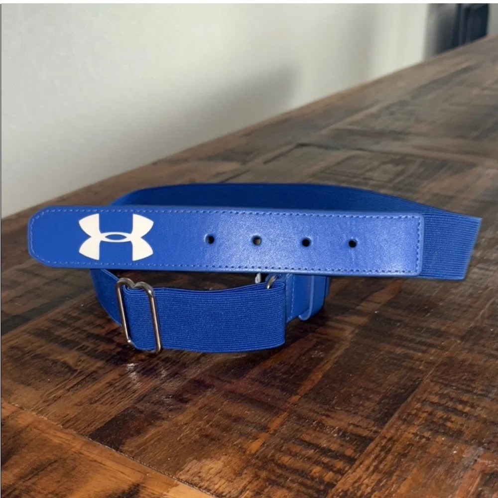 Under Armour youth belt and lizard sleeve.